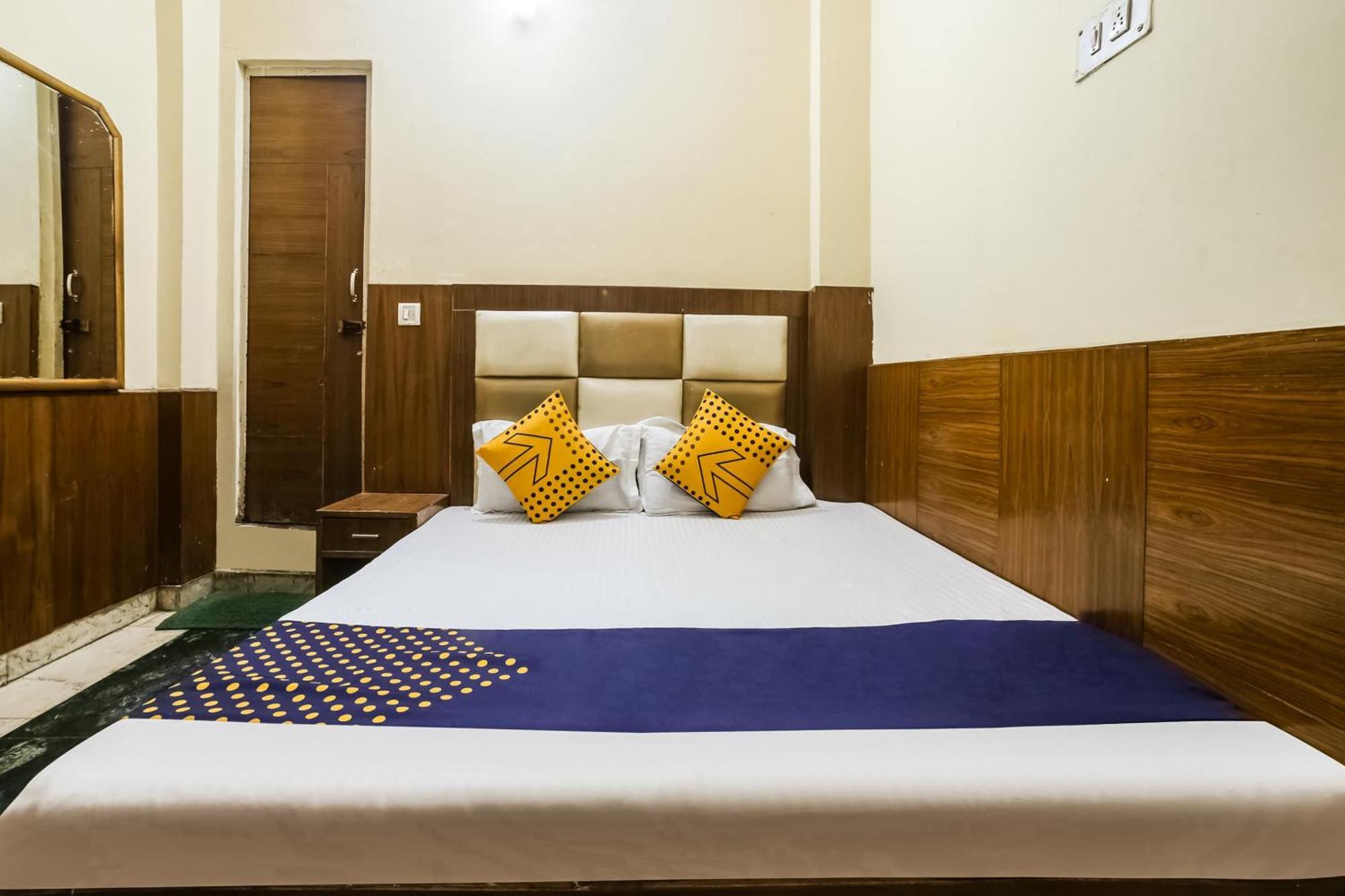 Hotel Silver Palace 뉴델리 외부 사진