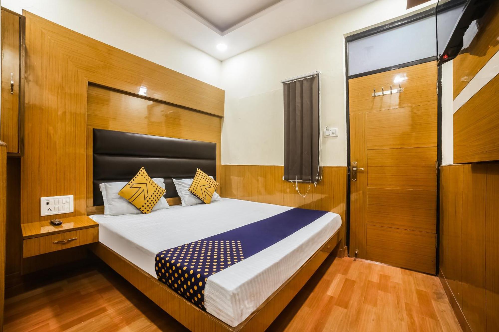 Hotel Silver Palace 뉴델리 외부 사진