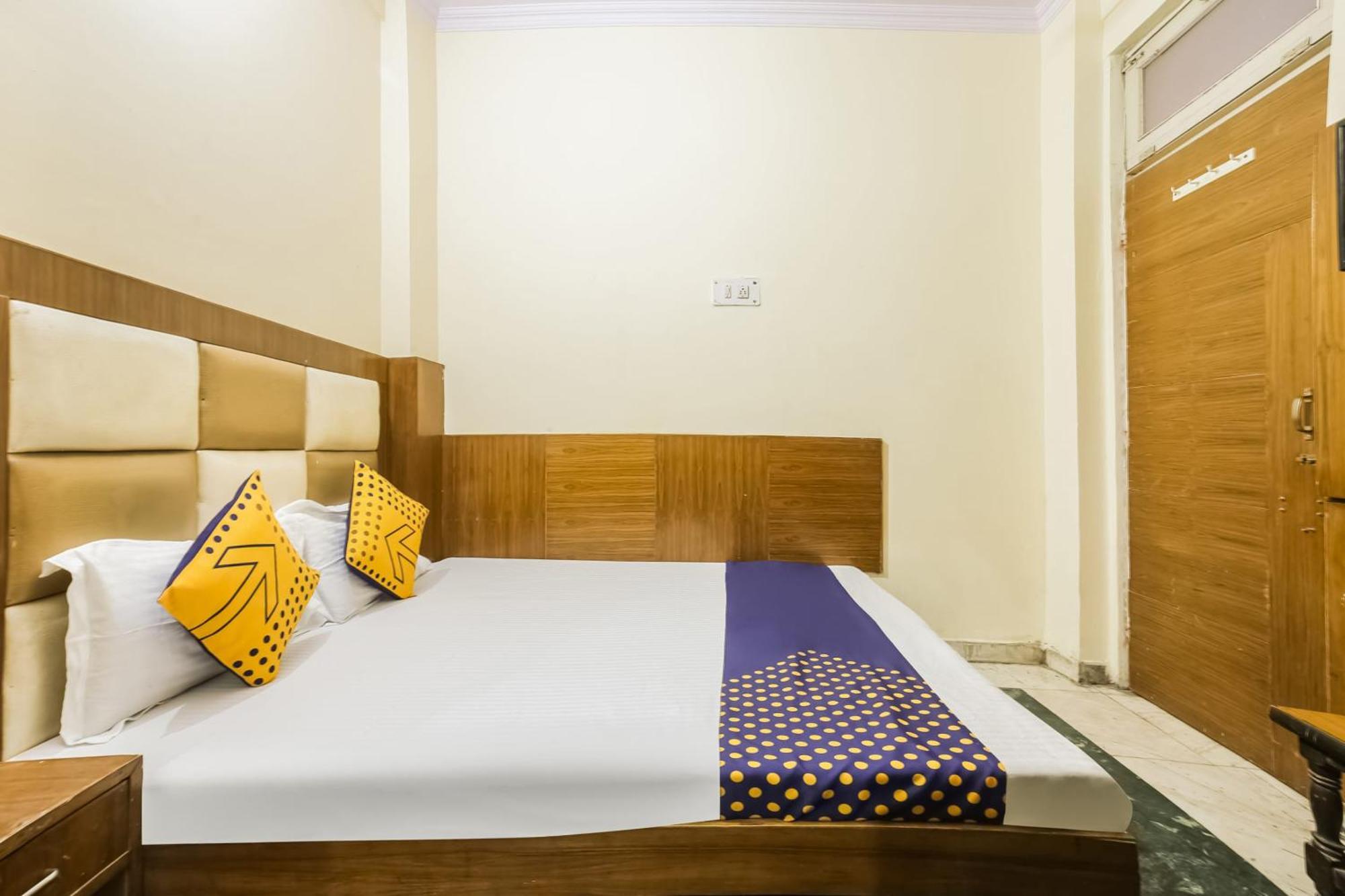 Hotel Silver Palace 뉴델리 외부 사진